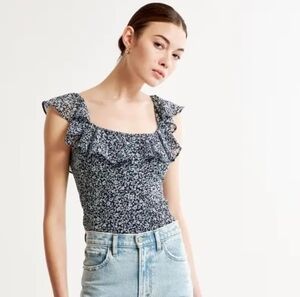 Abercrombie & Fitch Black and White Floral Blouse